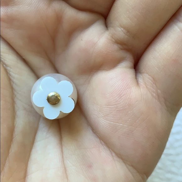 Earrings - Picture 3 of 3